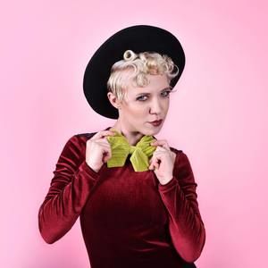 Meet your Posher, Victoria